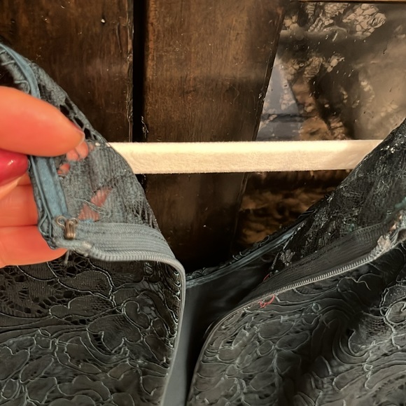 Size 2 WHBM dress. Like new, worn twice. - Picture 8 of 10